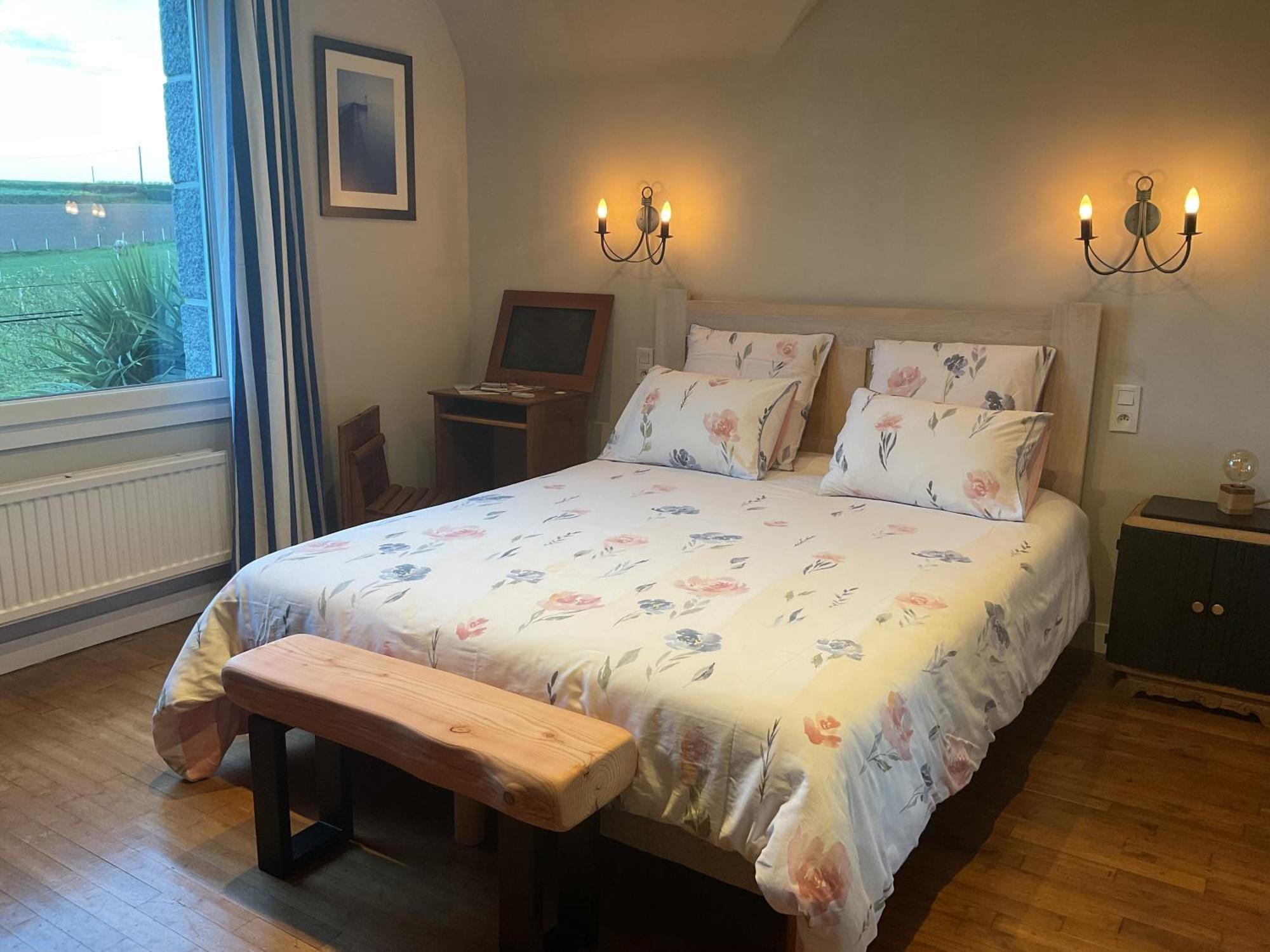 Les Chambres De Kermenguy Sibiril Exteriör bild